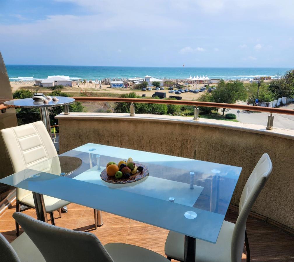 Beach View Apartment Shkorpilovtsi Eksteriør billede