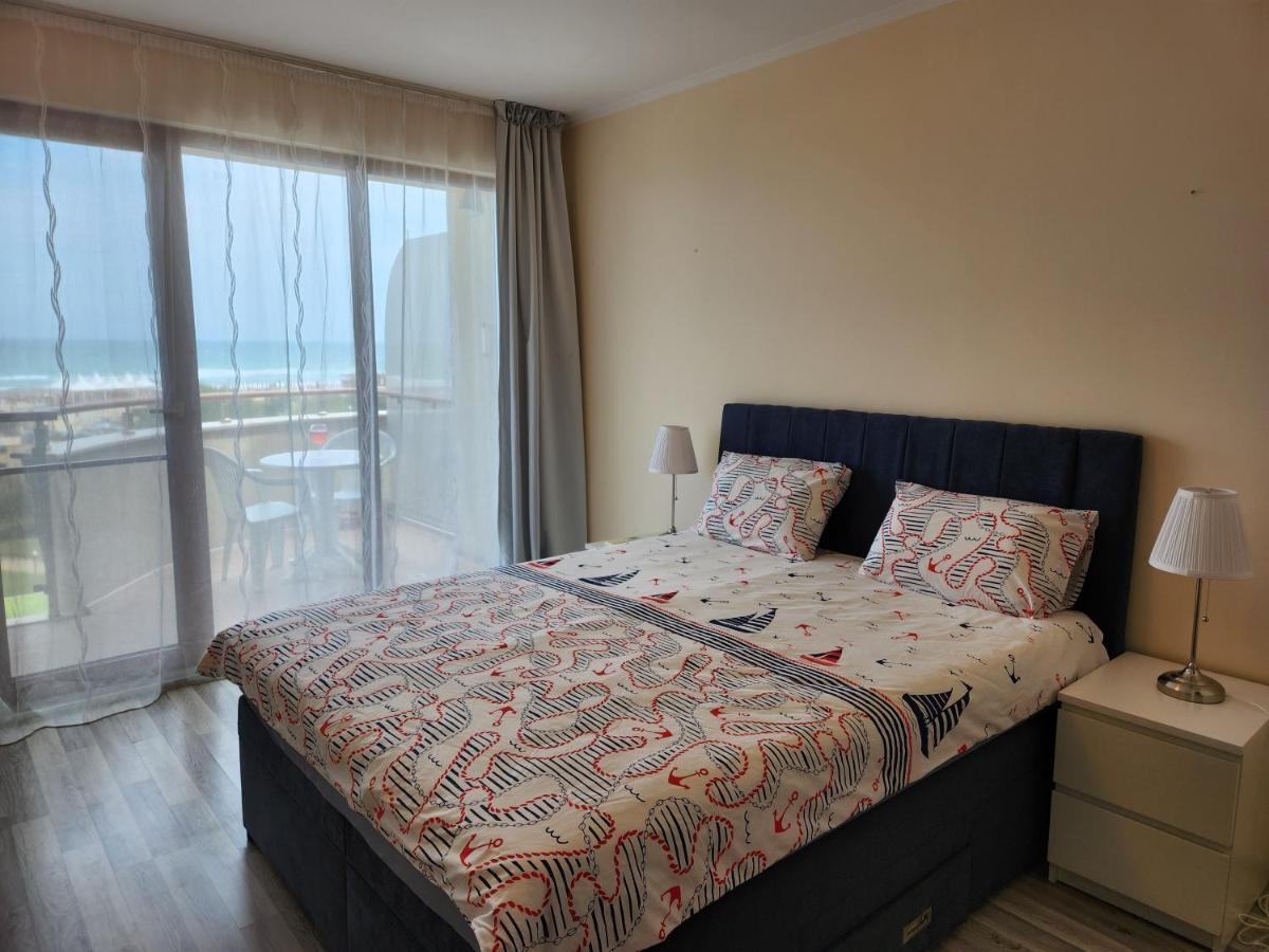 Beach View Apartment Shkorpilovtsi Eksteriør billede