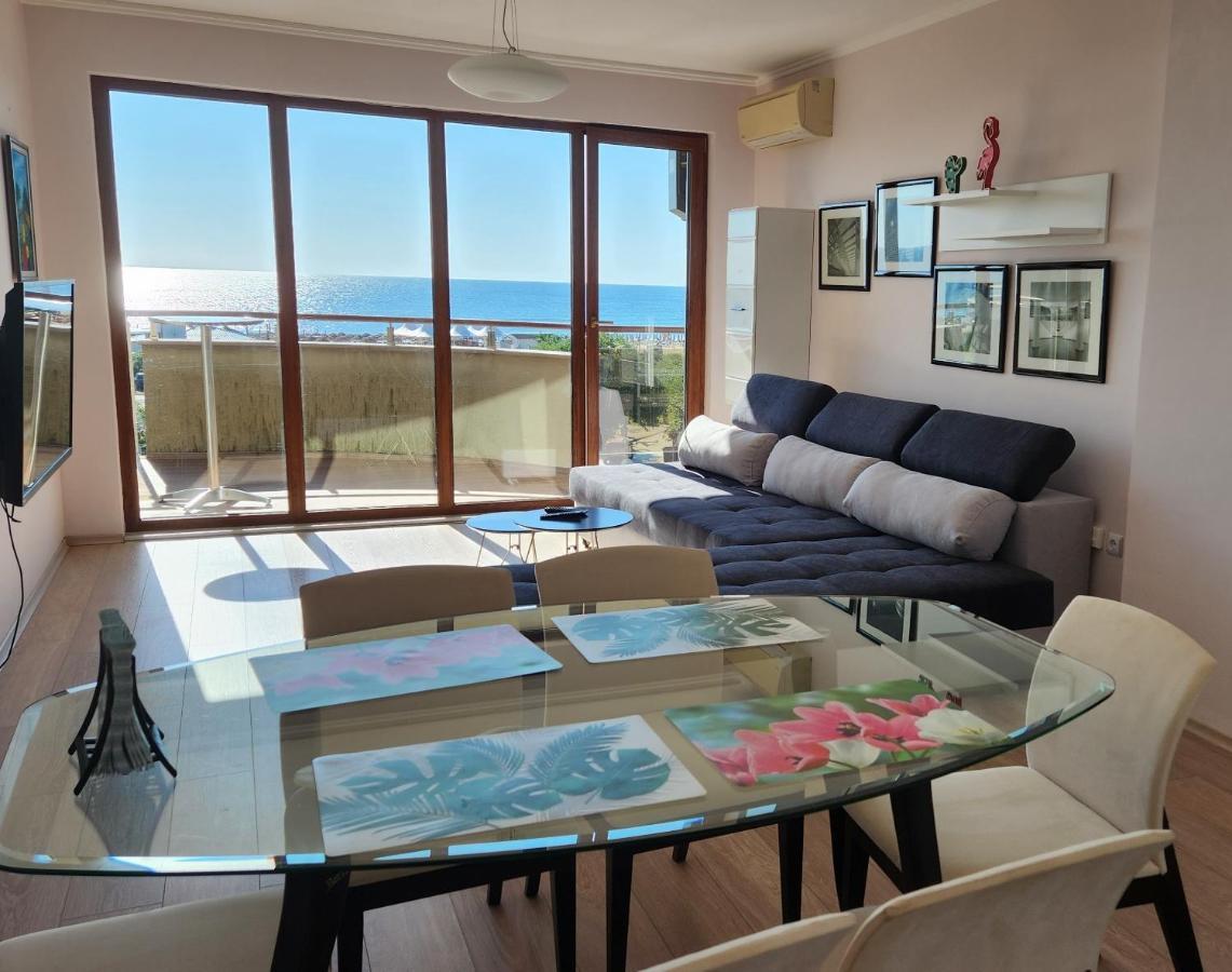 Beach View Apartment Shkorpilovtsi Eksteriør billede
