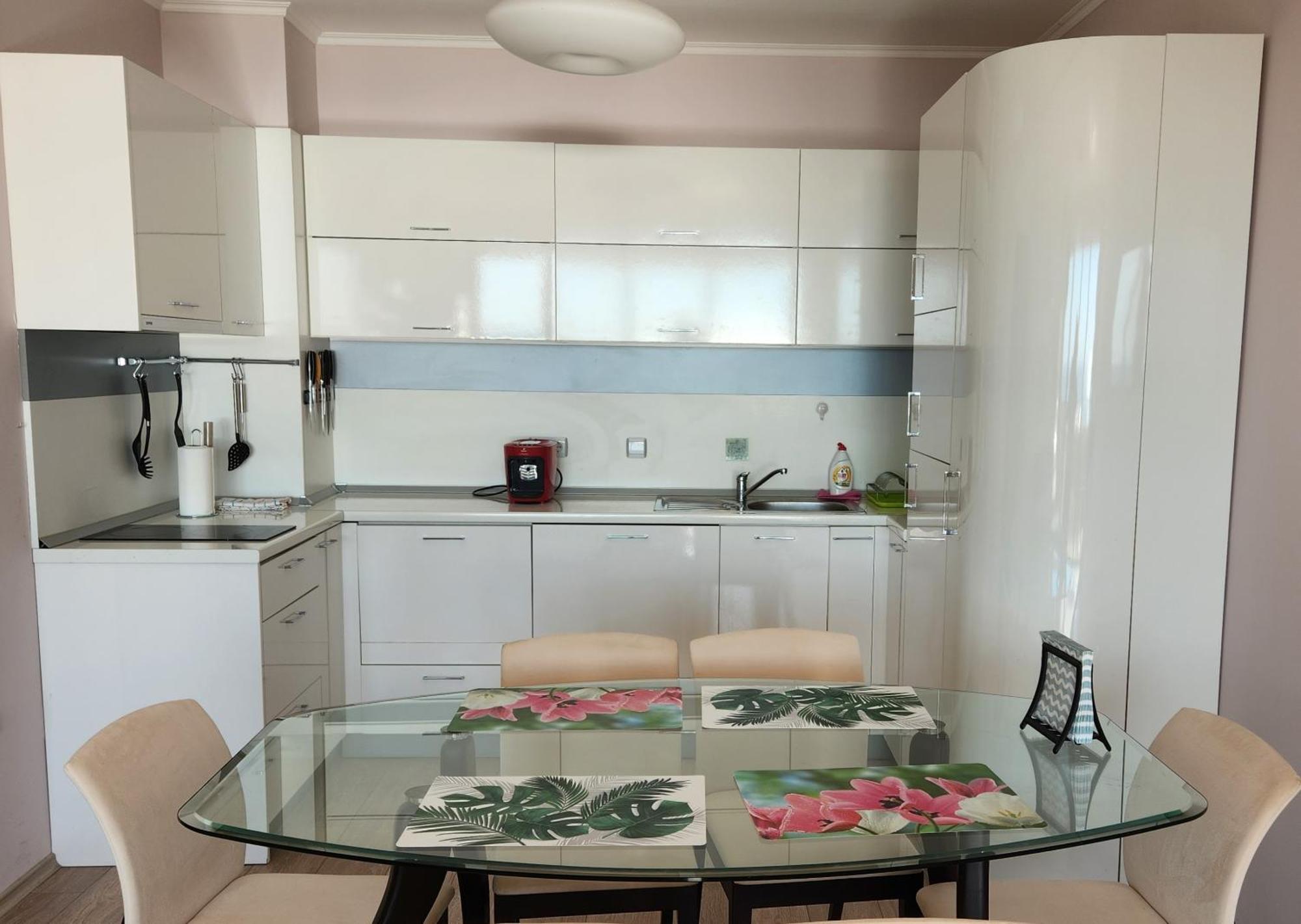 Beach View Apartment Shkorpilovtsi Eksteriør billede